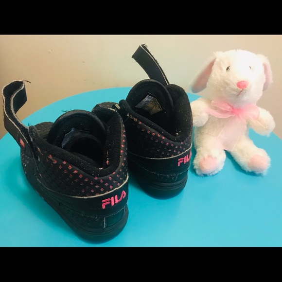 Toddler Fila High Top Sneakers Size 11 Sold as is - Picture 4 of 5